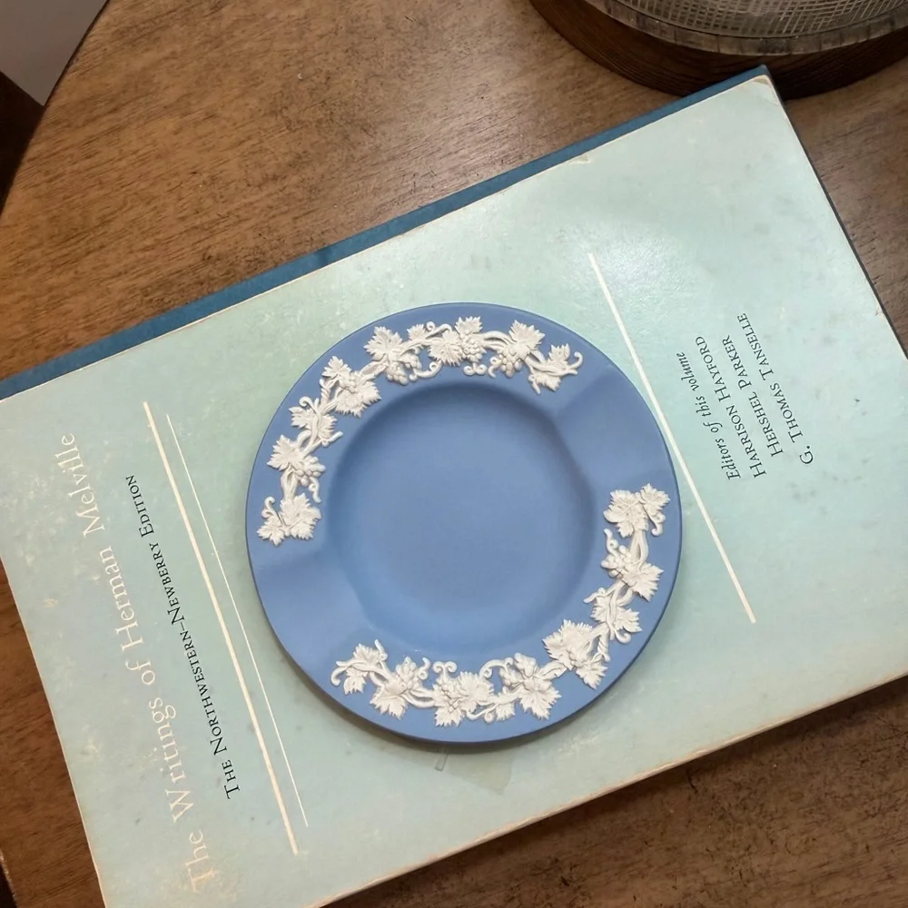 Blue Wedgwood Jasperware Trinket Dish - Picture 2 of 6